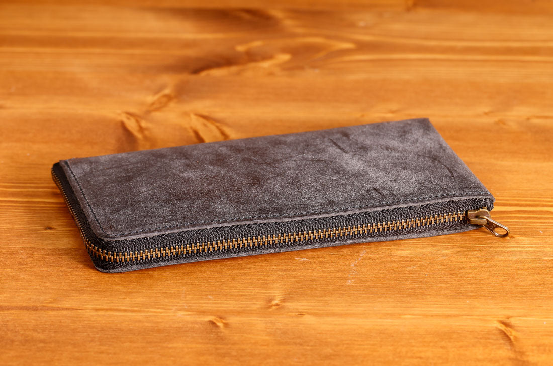 【長財布は小さいが正義】厚み1cmの衝撃。「TIDY3.0」が長財布派の悩みをすべて解決する理由 | Hallelujah (ハレルヤ)
