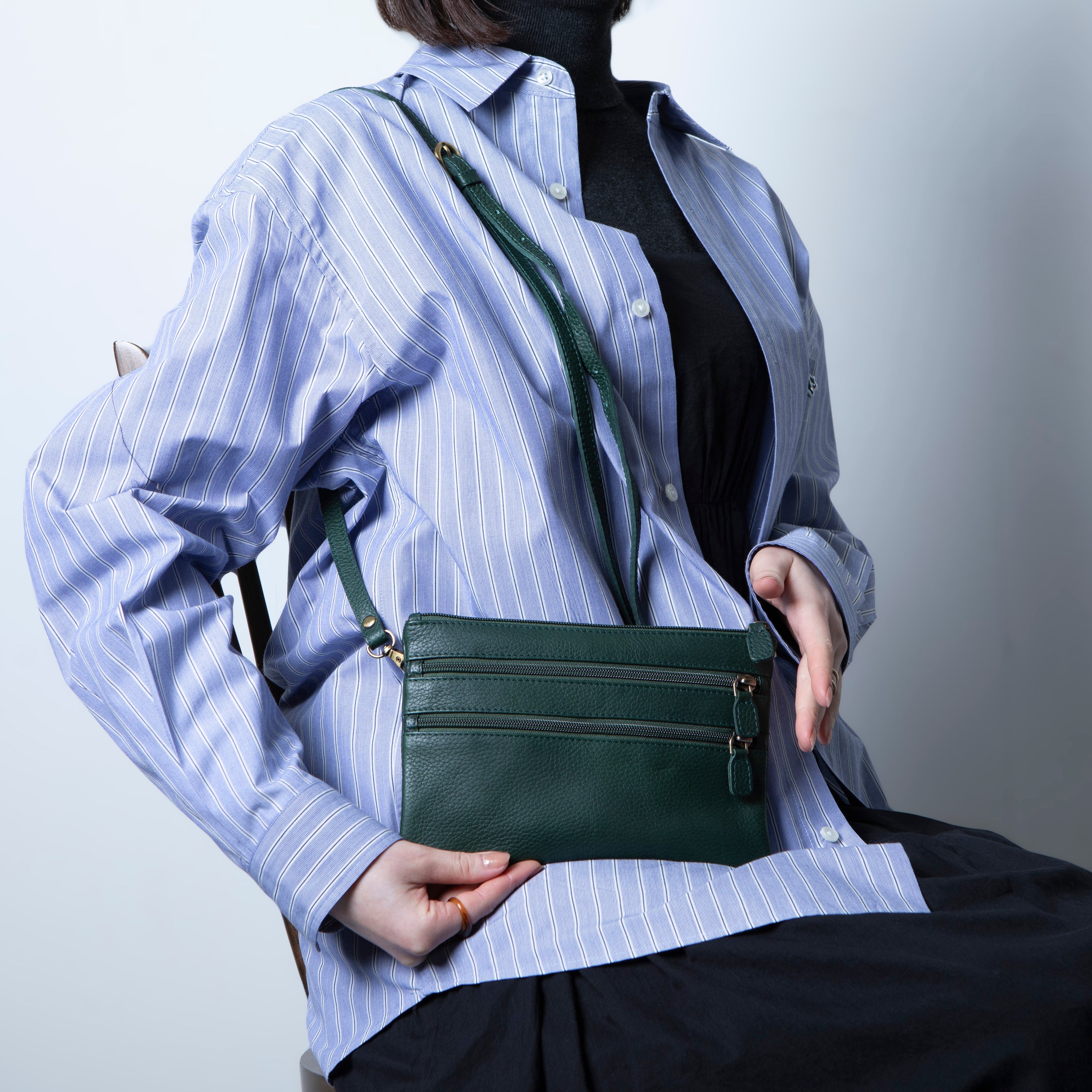 YUTAKURA ショルダーバッグ エンボスレザー Emmel